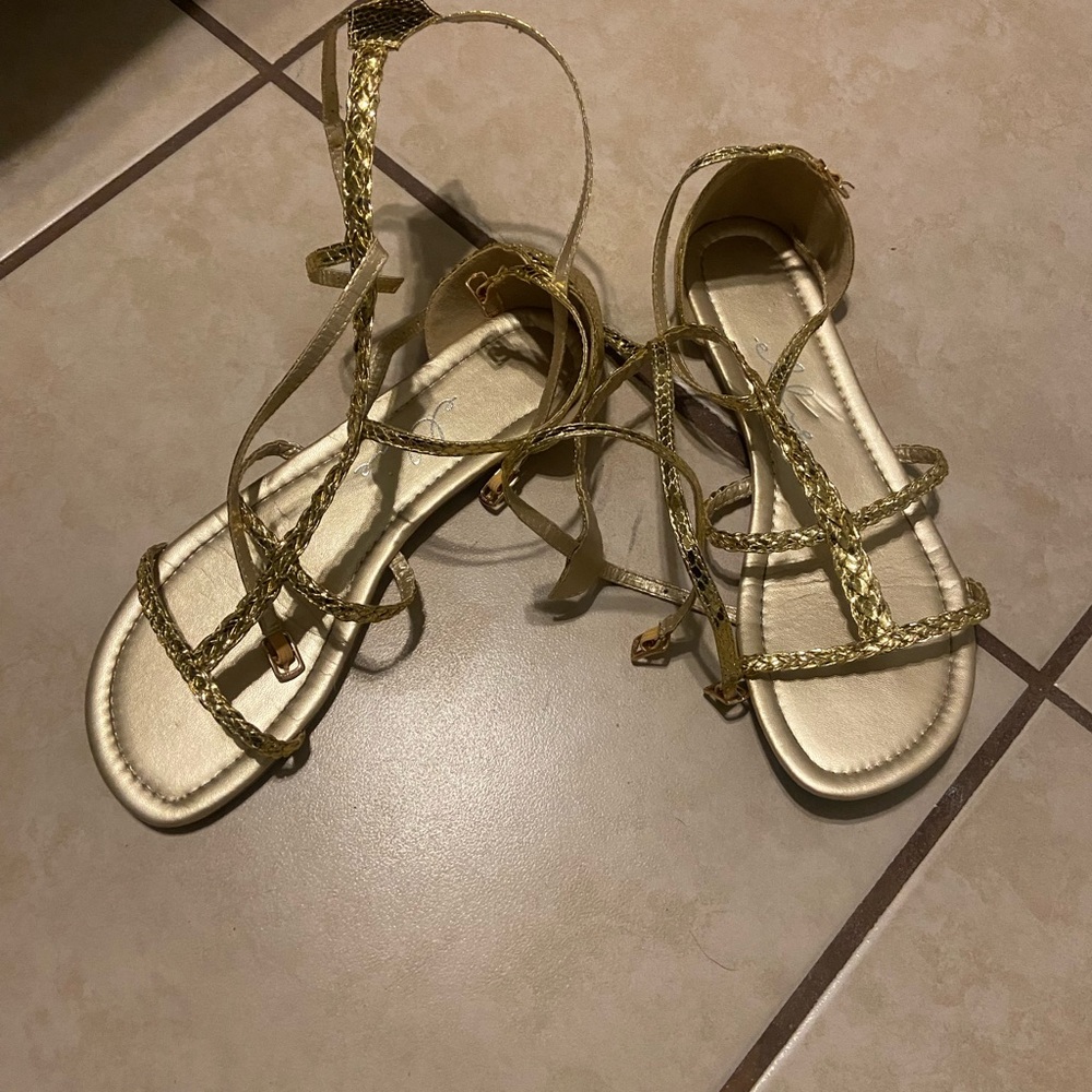 Ellie Gold Textured Sandals